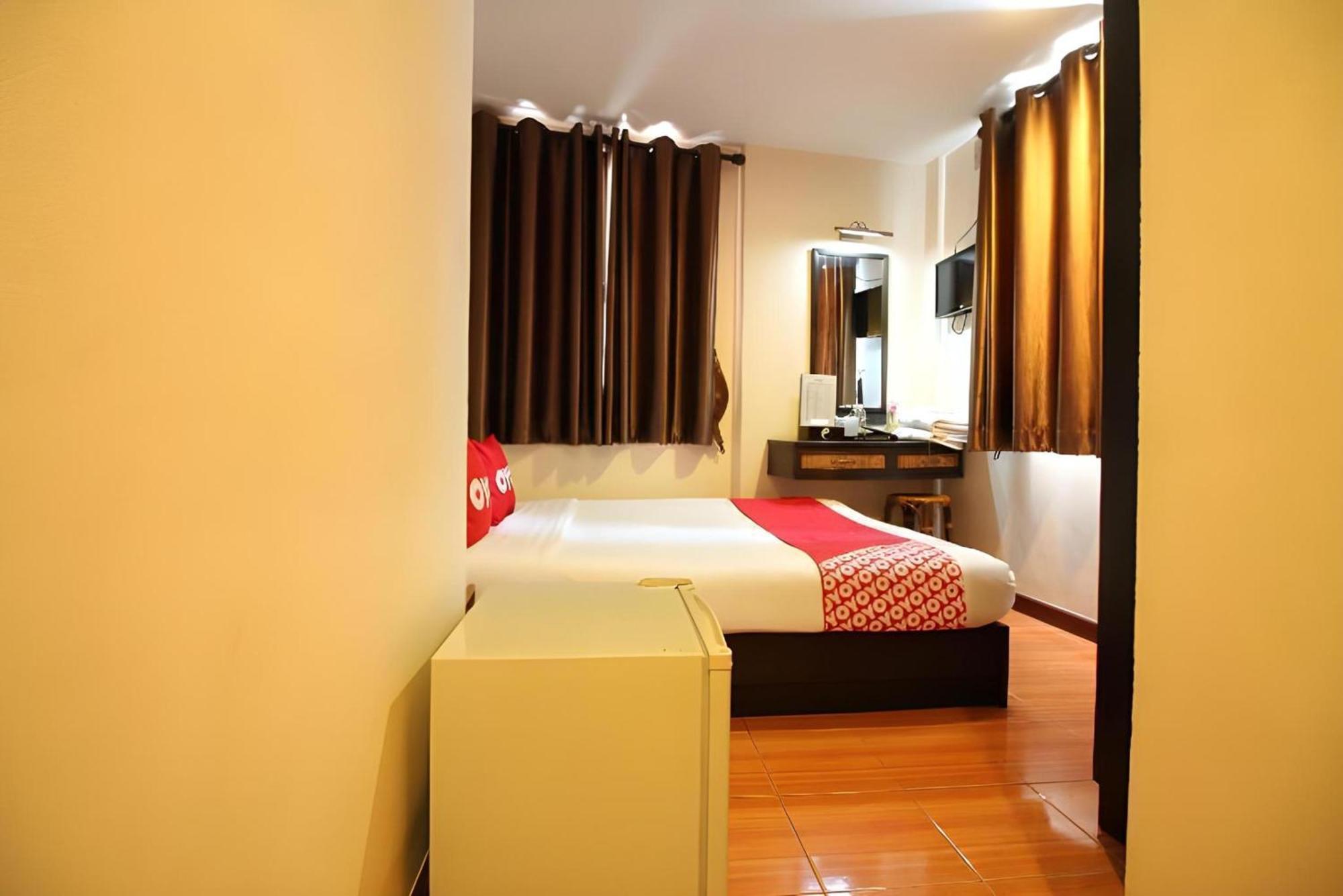 Pannee Lodge Khaosan - Sha Plus Banguecoque Exterior foto