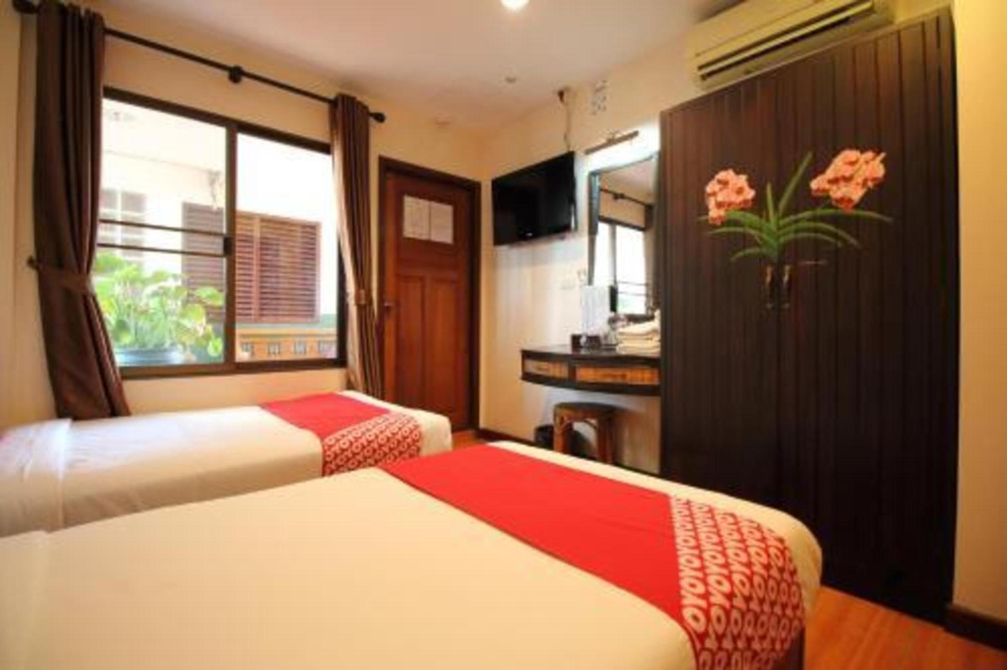 Pannee Lodge Khaosan - Sha Plus Banguecoque Exterior foto