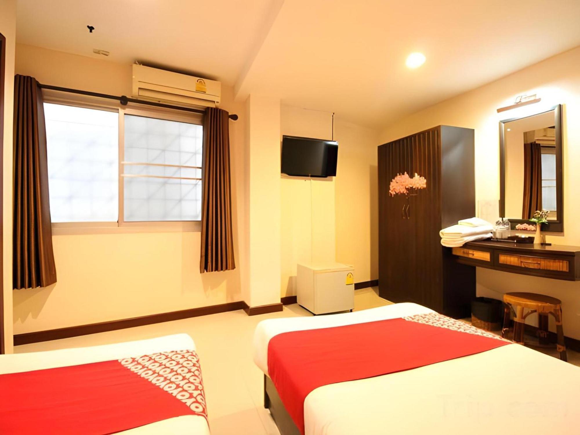 Pannee Lodge Khaosan - Sha Plus Banguecoque Exterior foto