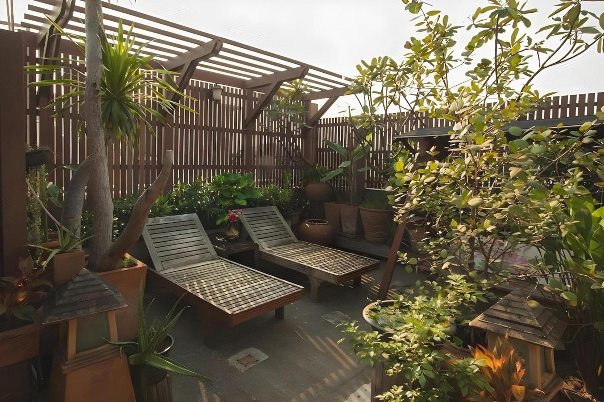Pannee Lodge Khaosan - Sha Plus Banguecoque Exterior foto